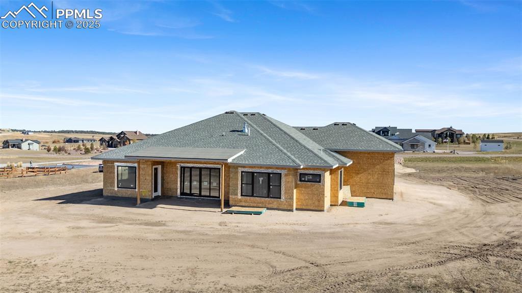 Image 4: Back/side of home