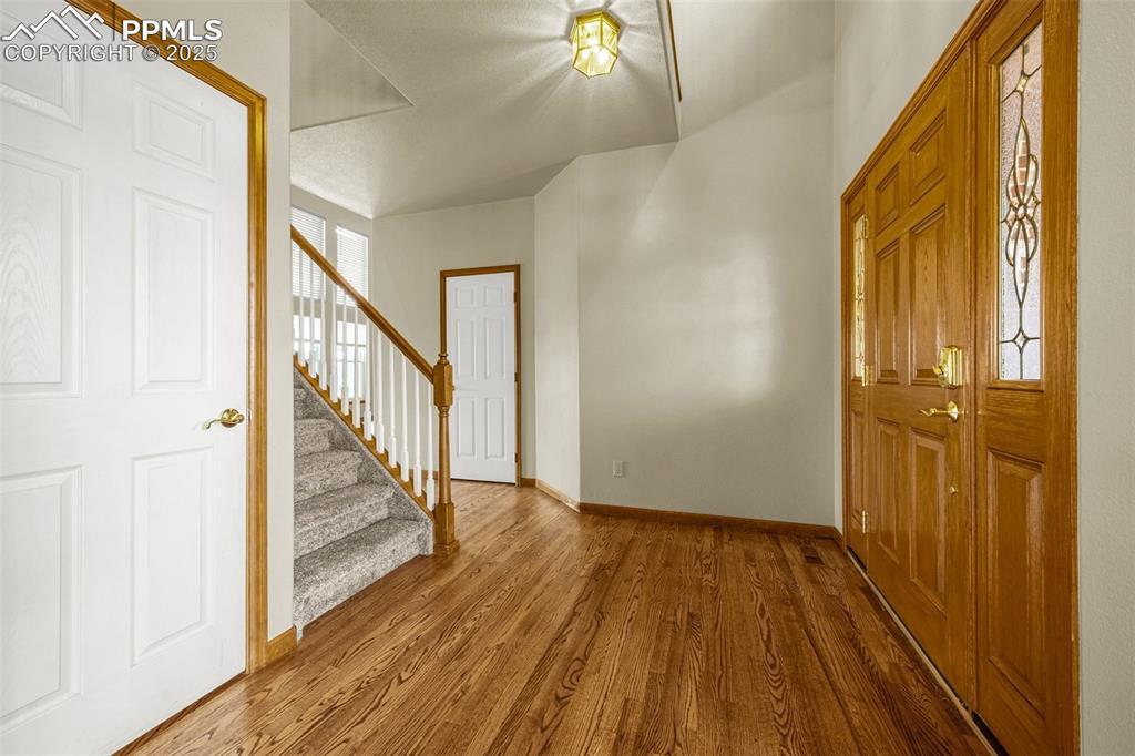 Image 3: Entry