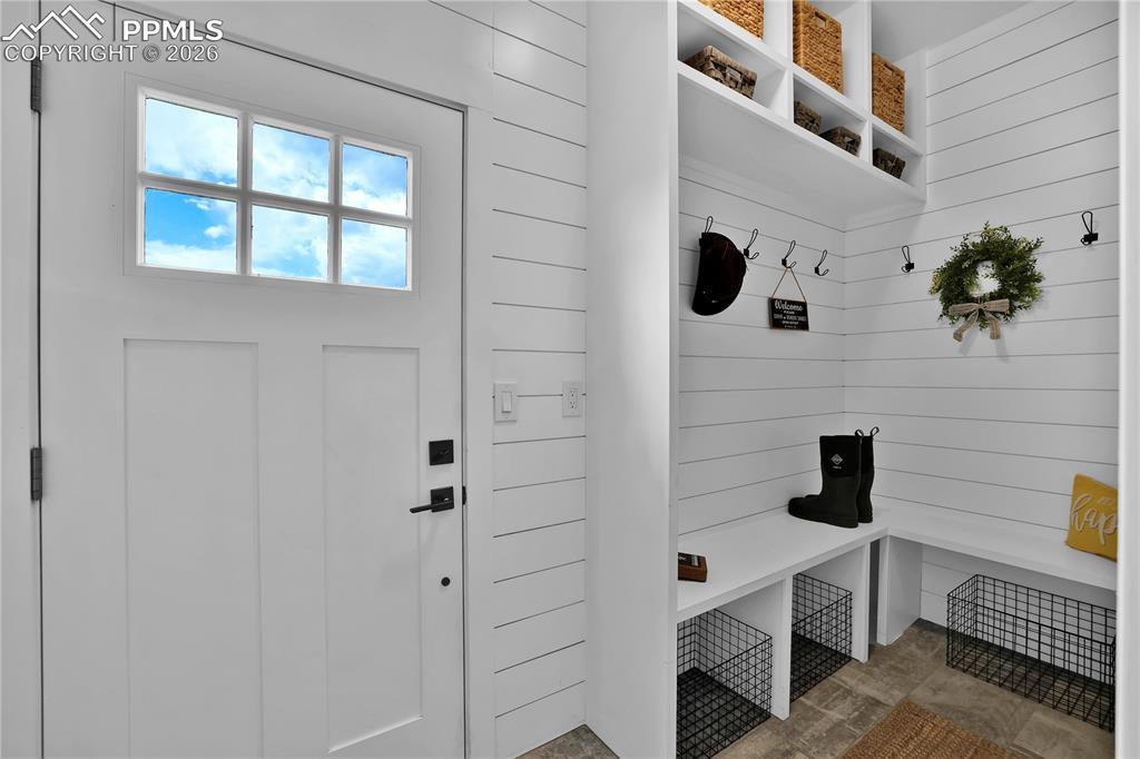 Image 3: Dump and run! Keep all the shoe and jacket mess in here!