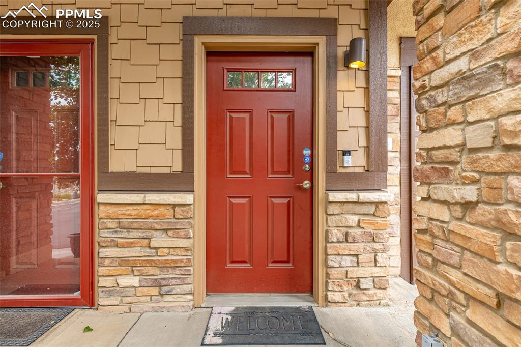 Image 4: Entry