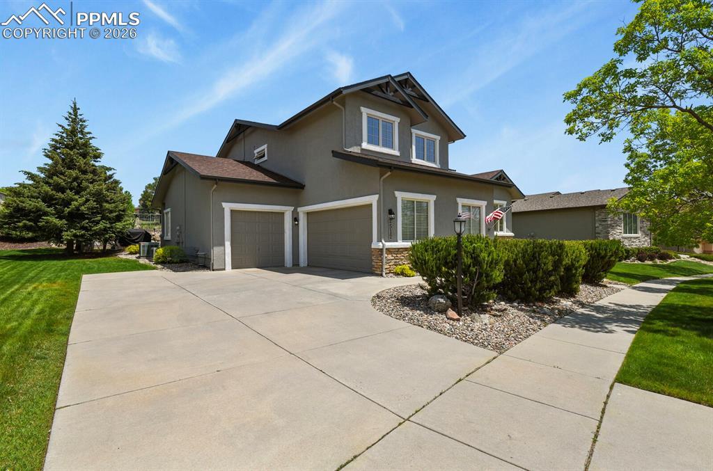 Image 3: Front of Structure