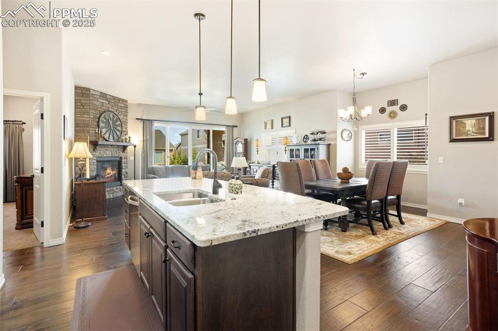 Image 3: Kitchen