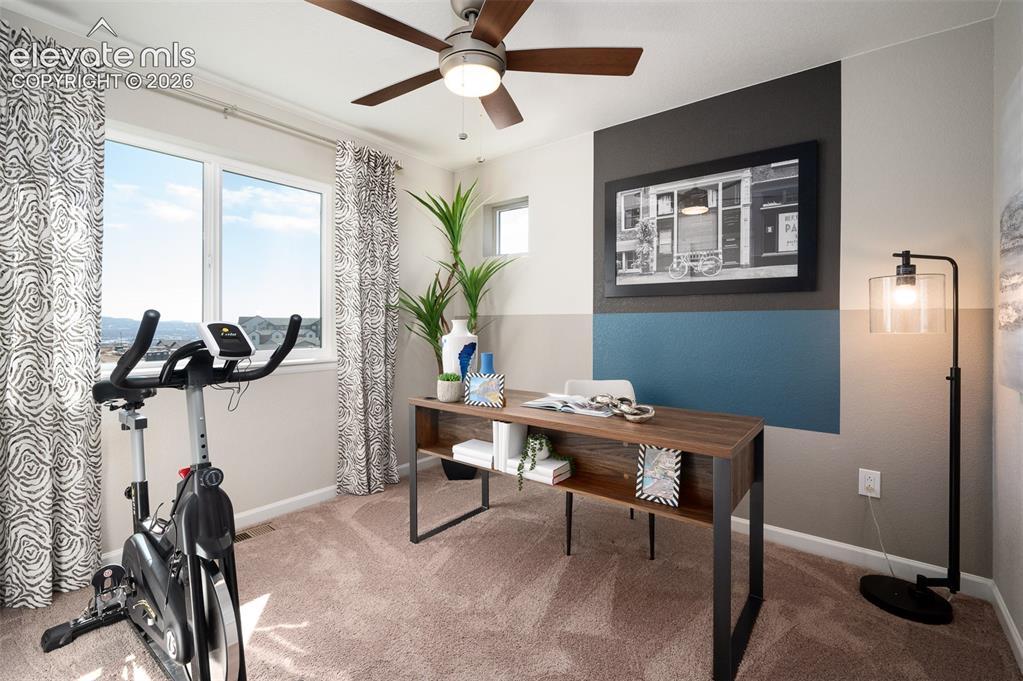 Image 4: Office