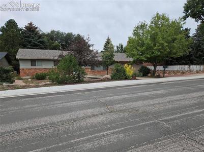 1114 Pioneer Lane