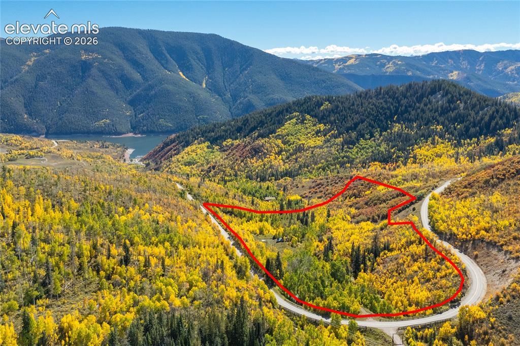 Image 3: Property Lines are Approximate and not a survey