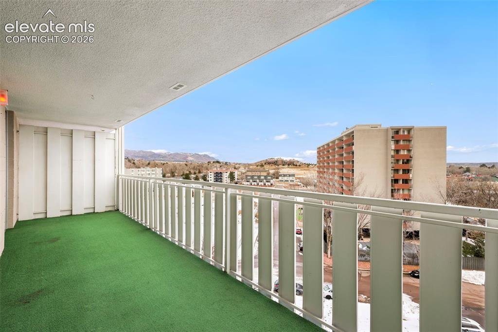 Image 4: Balcony