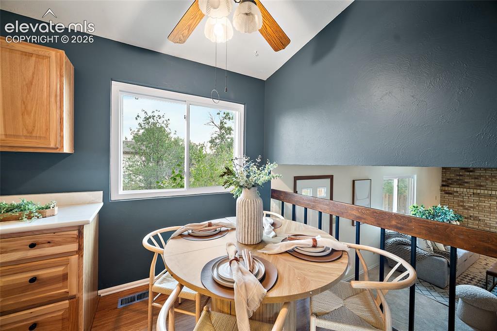 Image 3: Dining Area