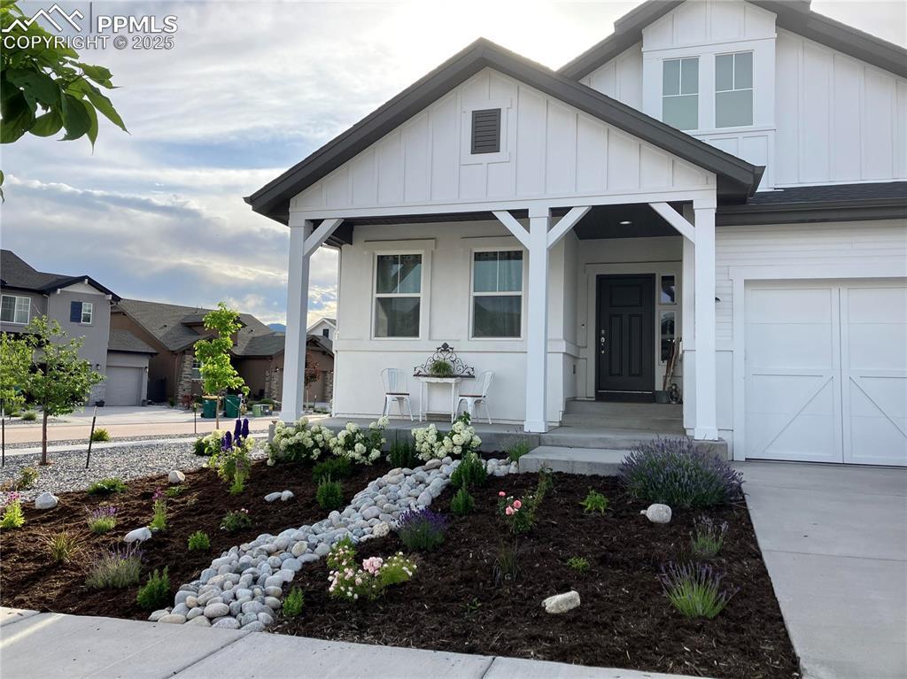 Image 4: Front of Structure