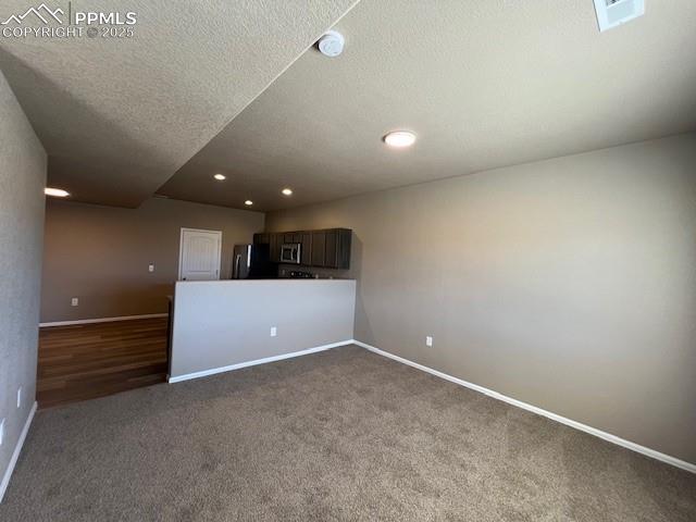 Image 4: Living Room