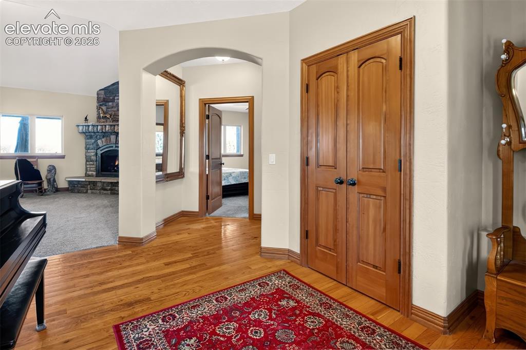 Image 2: Entry