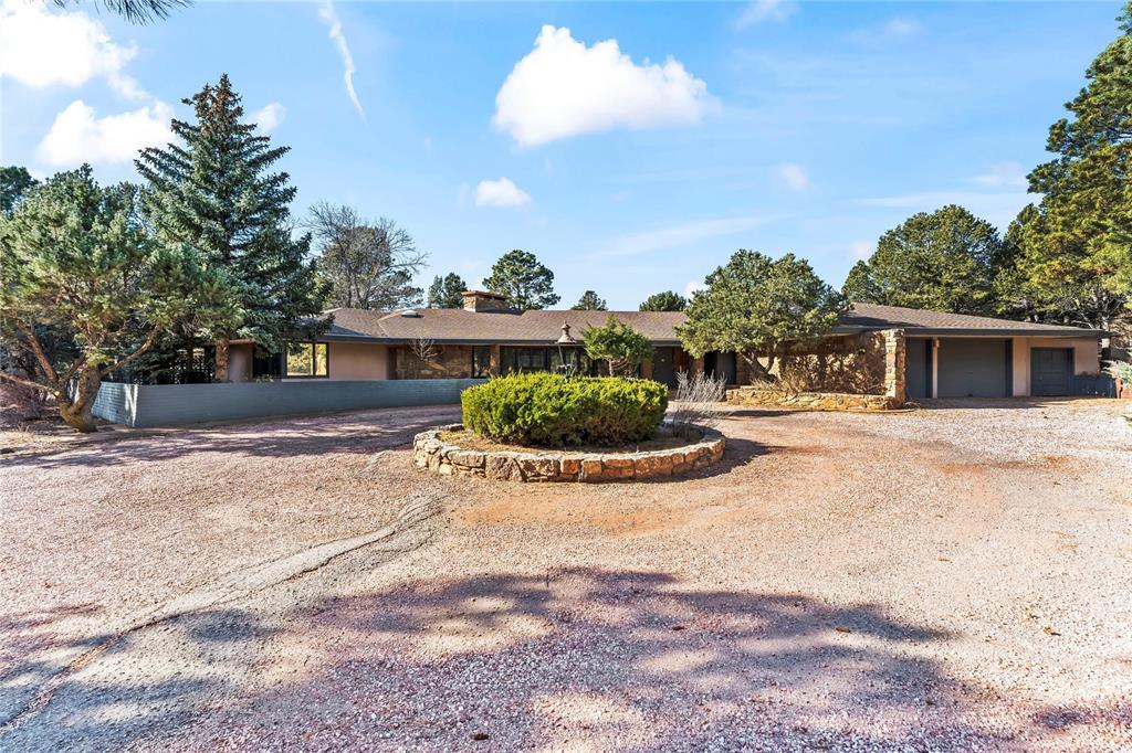 Image 1: Front of Structure