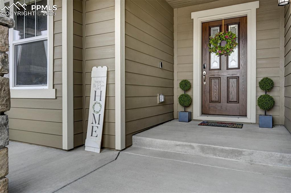 Image 3: Entry