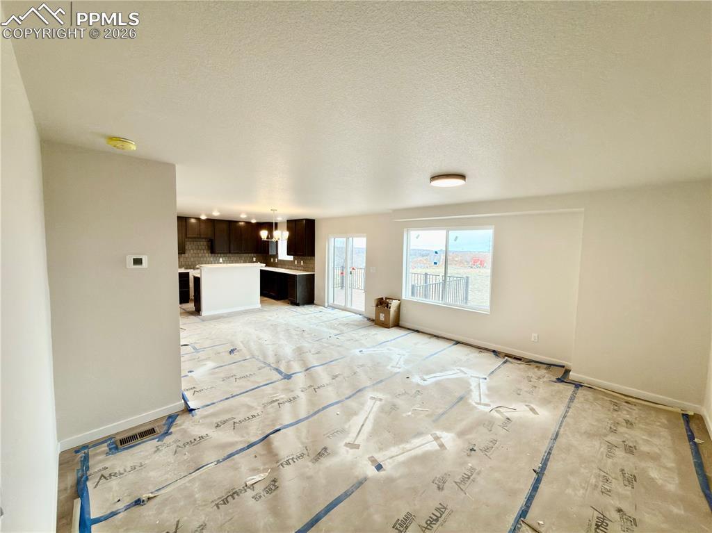 Image 3: Living Room