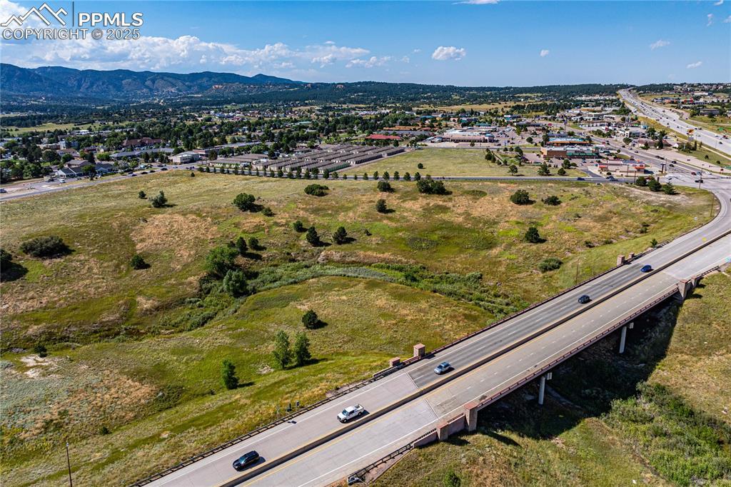 Image 4: Excellent visibility for both lots from I-25