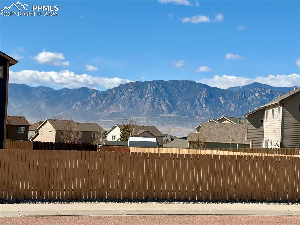 Image 2: Beautiful Mountain Views