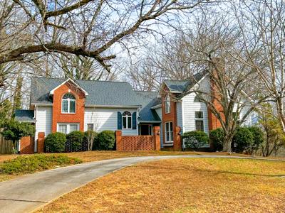 3710 Sourwood Trail NW