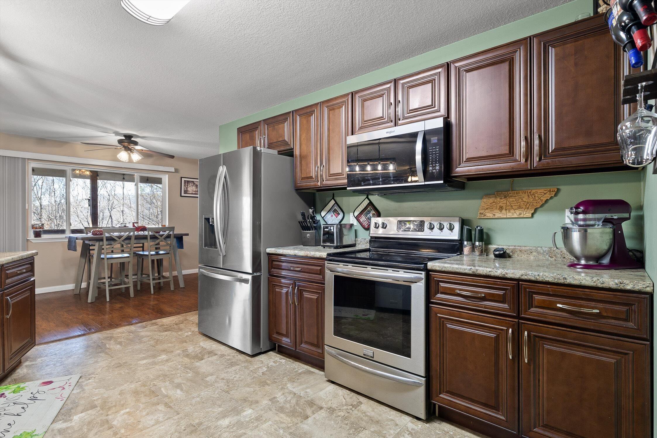 Image 3: 44-Sugar Creek-44