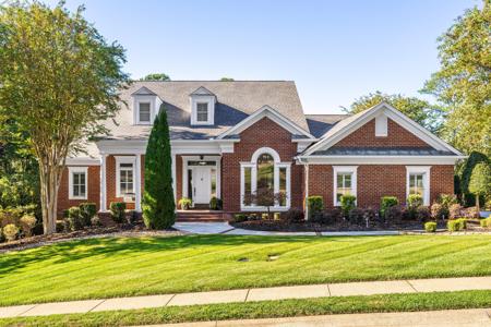 107 Bentley Park Drive NW