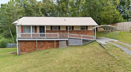 1220 Collegeview Drive NW