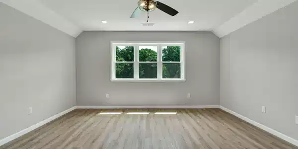Image 4: 40-web-or-mls-DSC09581