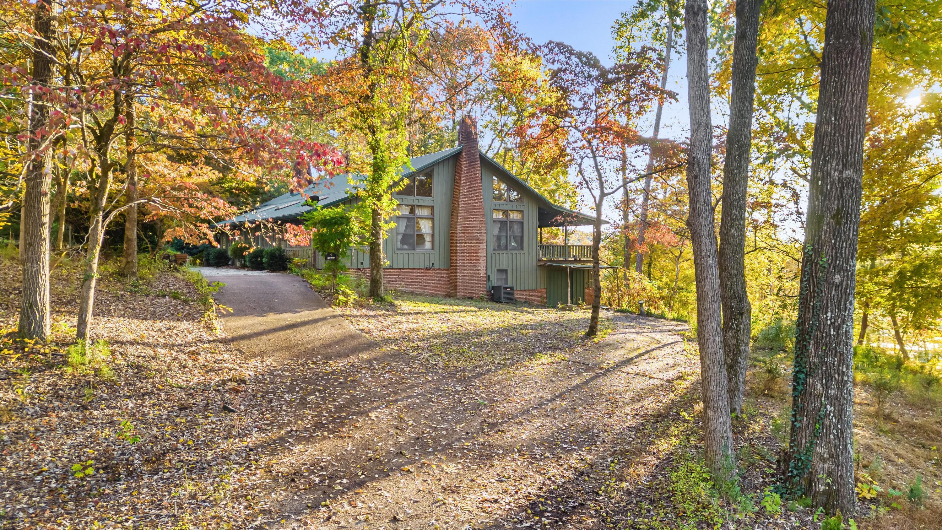 Image 1: 2025_11_November_144_Parkville_Rd_0004