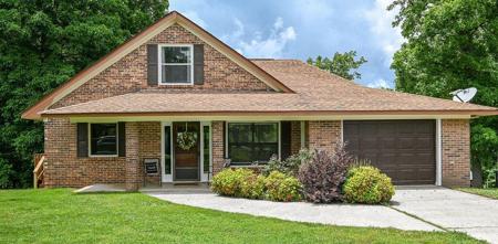 454 Mowery Road NW