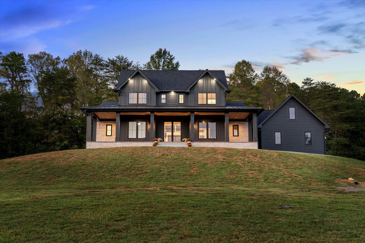 Image 3: 003-DSC02033