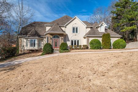 807 Candlewood Trail