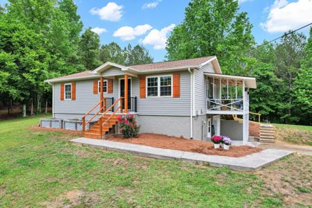 1013 Osment Road SE