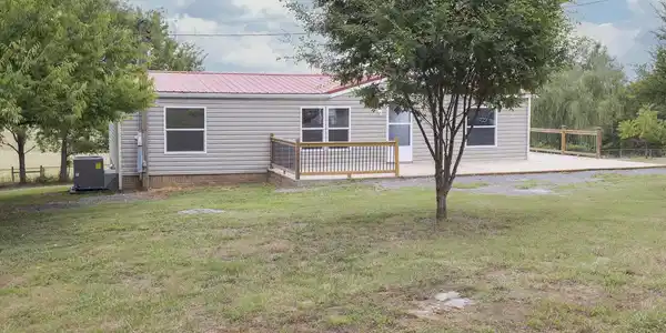 960 Ware Lane
