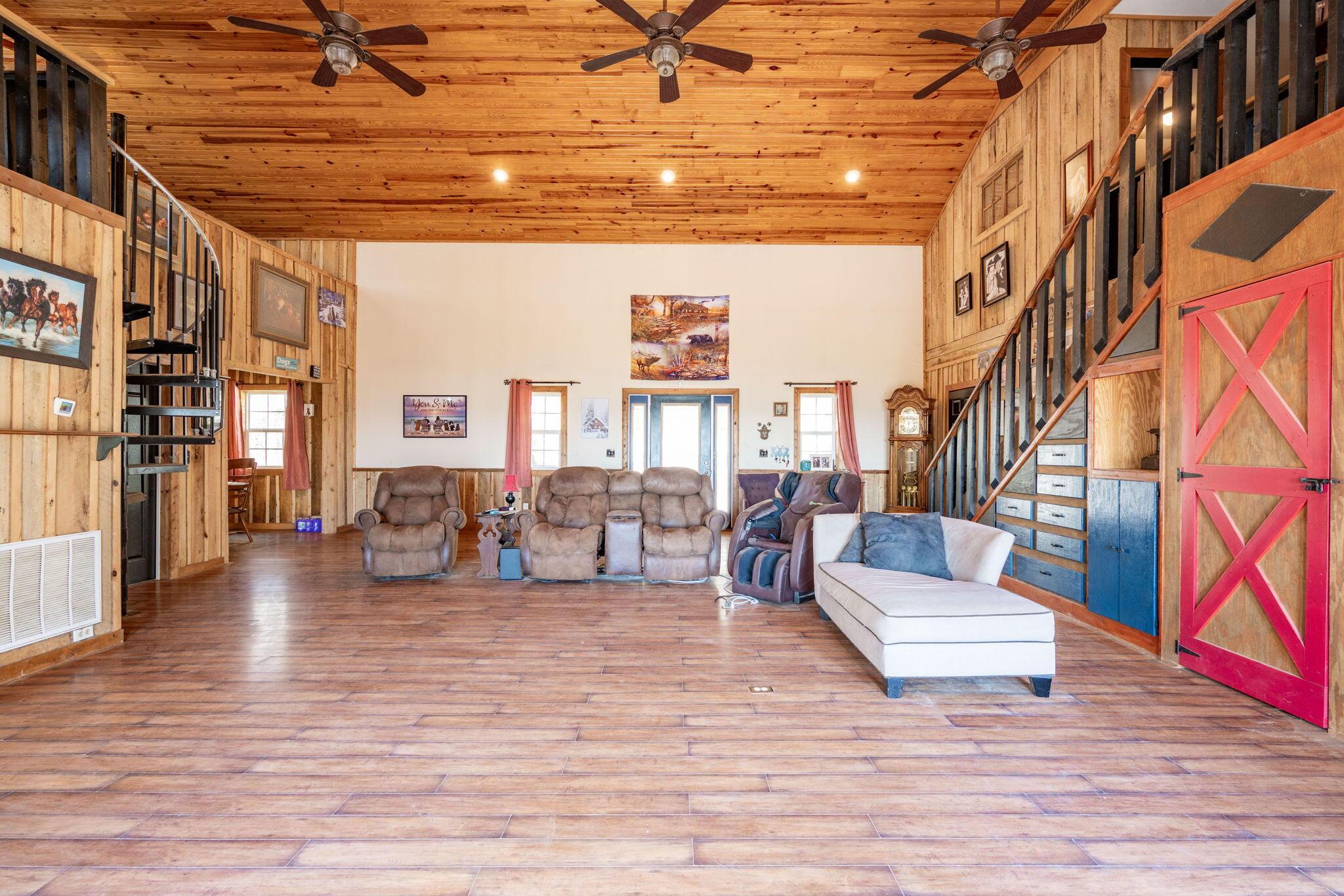 Image 3: 28-web-or-mls-DSC_7796