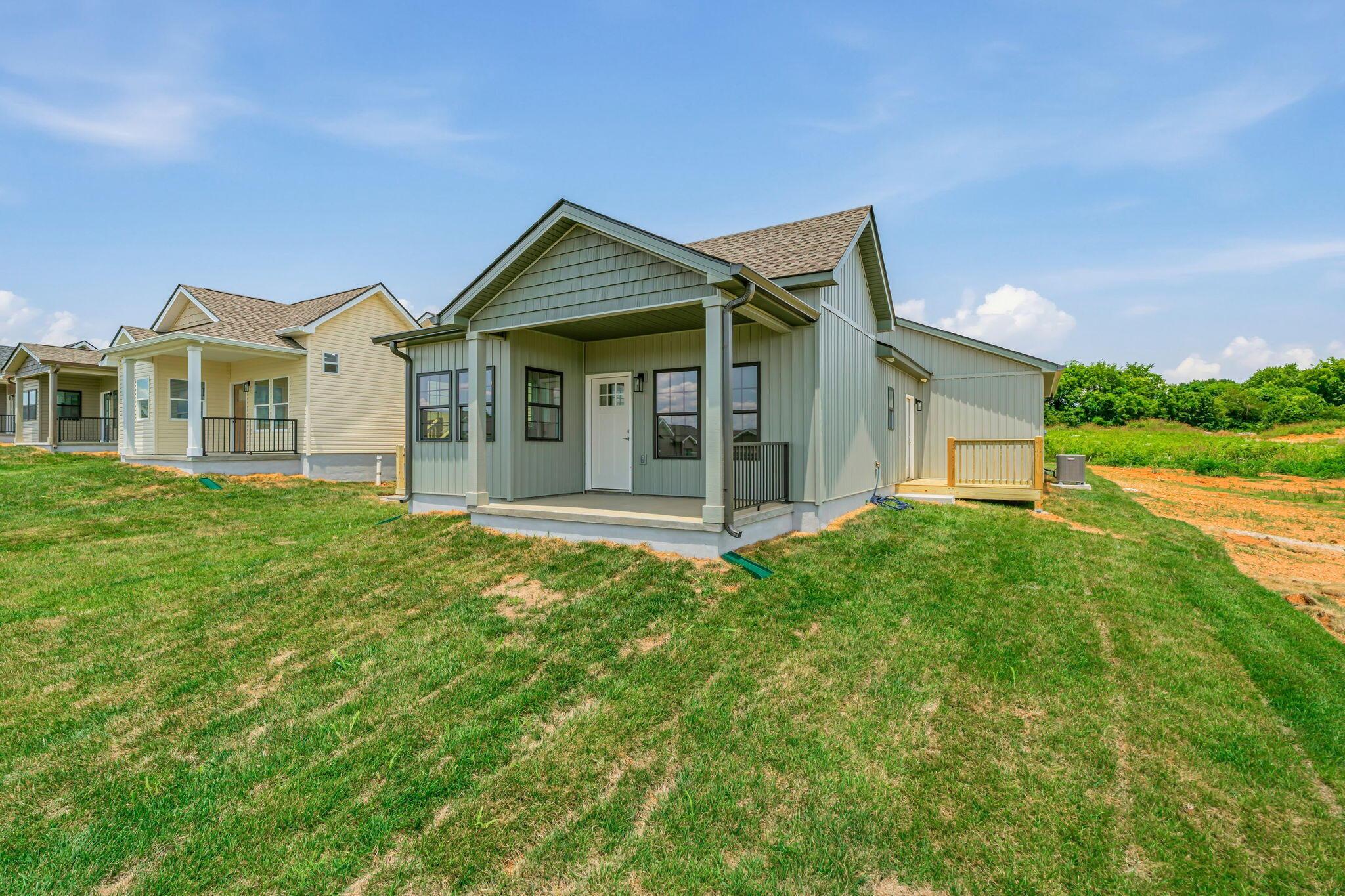 Image 1: 6-web-or-mls-1034 Wentford Ave-7