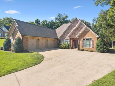 268 Keystone Drive NE