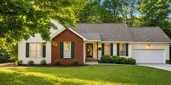 101 Golden Maple Trail NW