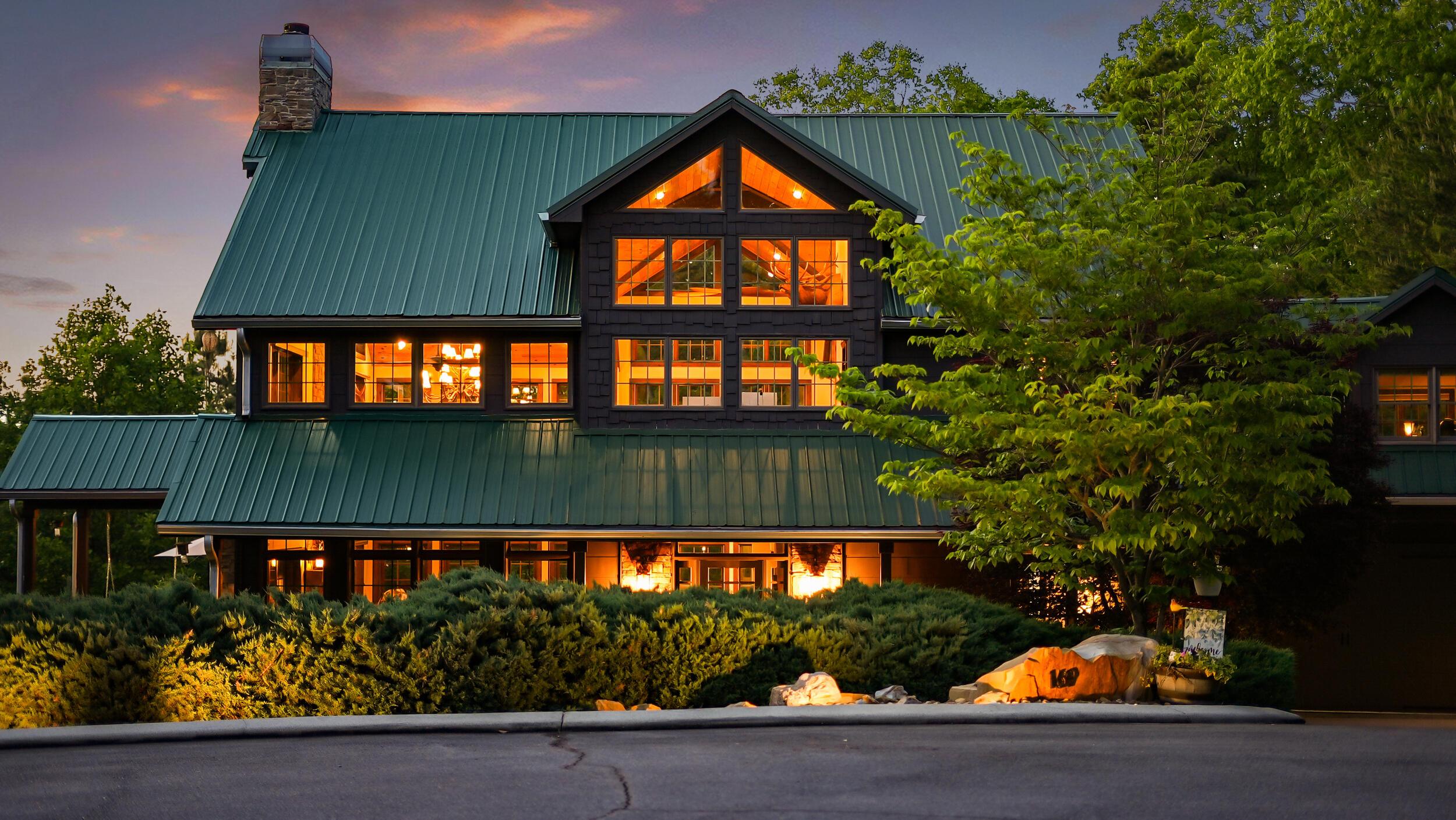 Image 3: 3_169 cherokee ridge dr twilight-3