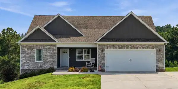 209 Talons Ridge Road NW