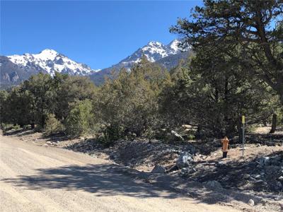 1924 Lone Pine Way