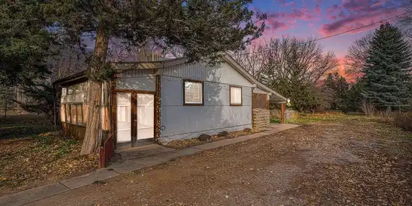 2926 Farview Drive