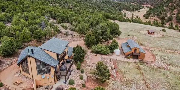 8617 County Road 12