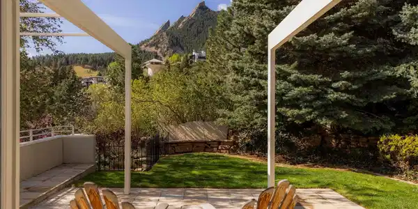 Image 2: The homes spaces orient directly toward Boulders iconic Flatirons, making the mountains a constant presence rather than a distant backdrop. The view evolves with the seasons and the hour - bathed in morning amber light, or blanketed with snow. Image 2: The homes spaces orient directly toward Boulders iconic Flatirons, making the mountains a constant presence rather than a distant backdrop. The view evolves with the seasons and the hour - bathed in morning amber light, or blanketed with snow.