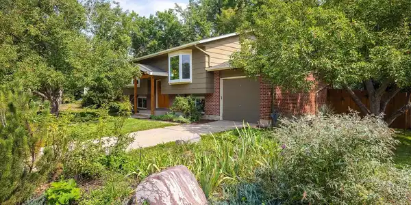 3600 Cloverleaf Drive