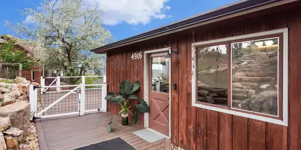 4916 Overhill Drive