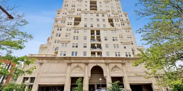 300 W 11th Avenue