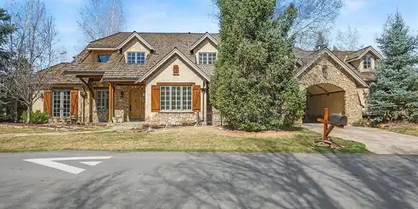 1 Gooseberry Lane