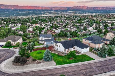 15350 Ridgefield Lane