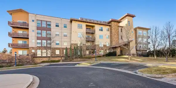 85 Rampart Way