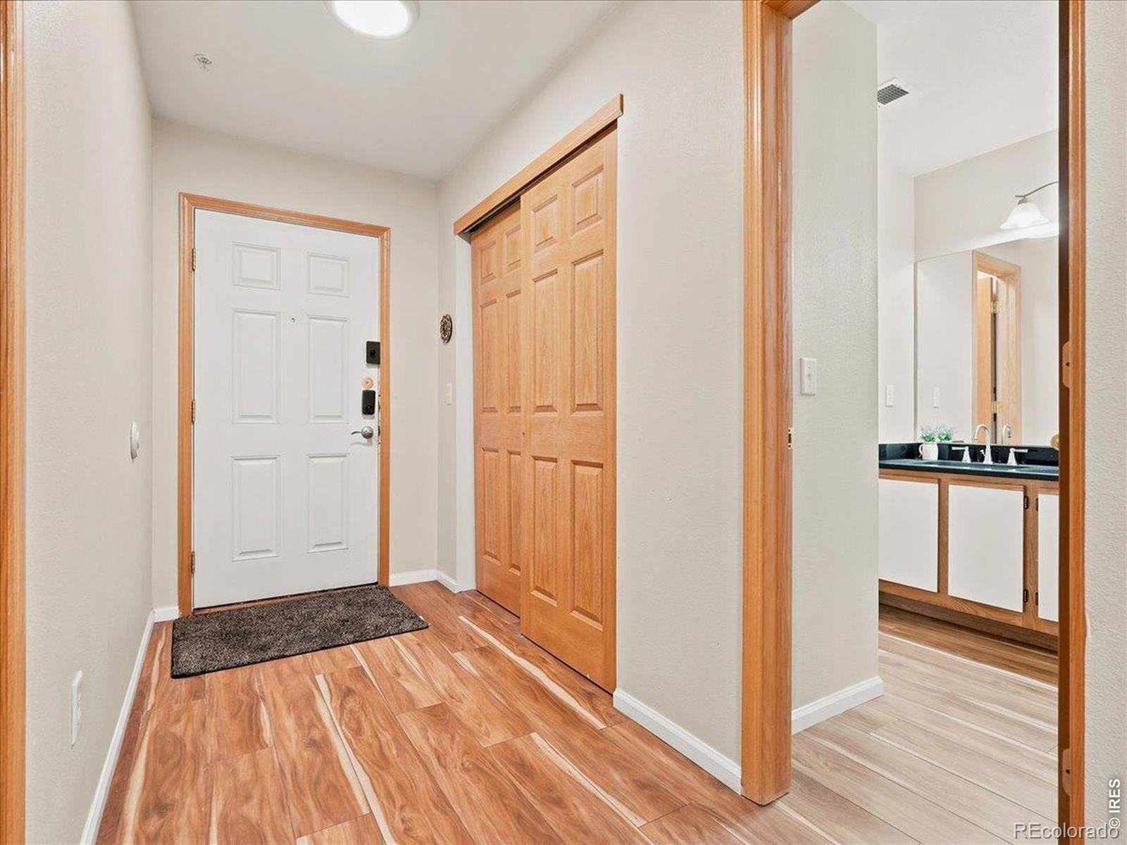 Image 3: Foyer Image 3: Foyer