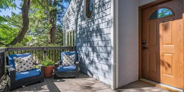 Image 4: Front Porch