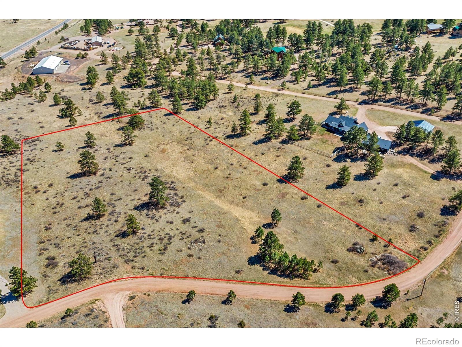 Image 1: Lot lines are approximate Image 1: Lot lines are approximate