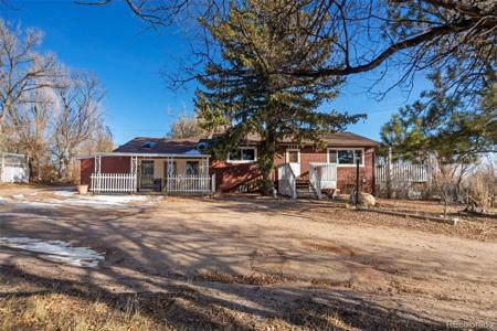 7615 Maverick Road